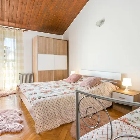 Apartmán Mirca 732b *