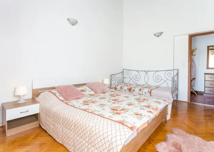 Apartment Mirca 732b