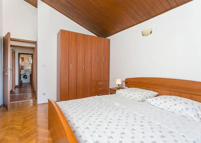 Mirca 732b Appartement Mirce